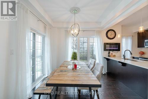 #62 -377 Glancaster Rd, Hamilton, ON - Indoor Photo Showing Dining Room