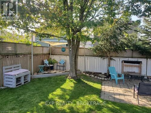 27 Robin St, North Middlesex, ON - Outdoor With Deck Patio Veranda