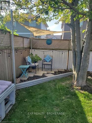 27 Robin St, North Middlesex, ON - Outdoor