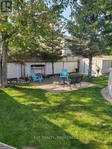 27 Robin St, North Middlesex, ON - Outdoor With Backyard