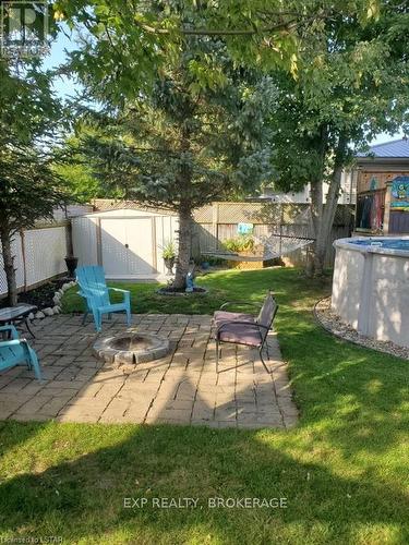 27 Robin St, North Middlesex, ON - Outdoor With Deck Patio Veranda With Backyard