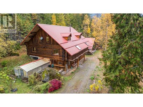 2197 3 Highway, Creston, BC - Outdoor