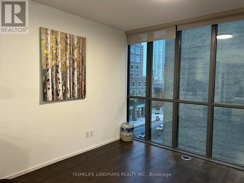 #617 -101 Charles St E, Toronto, ON - Indoor Photo Showing Other Room