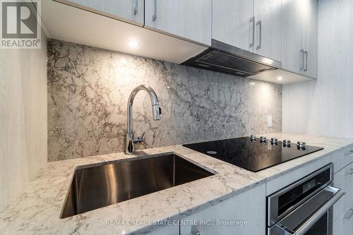 #1002 -480 Front St W, Toronto, ON - Indoor Photo Showing Kitchen With Upgraded Kitchen