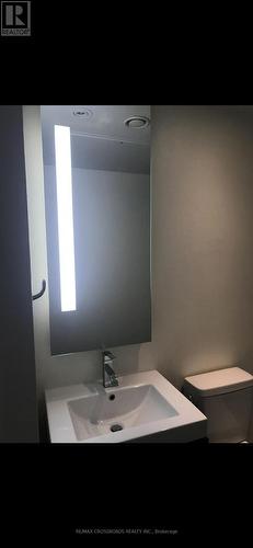 #1128 -629 King St W, Toronto, ON - Indoor Photo Showing Bathroom