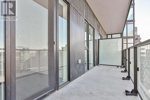 #1001 -8 Tippett Rd, Toronto, ON -  With Exterior