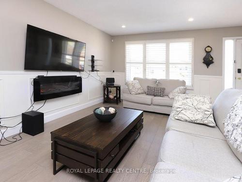 30 Branthaven Dr, Hamilton, ON - Indoor Photo Showing Living Room With Fireplace