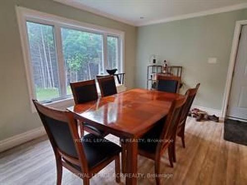 135 Lake Dr, West Grey, ON - Indoor Photo Showing Dining Room