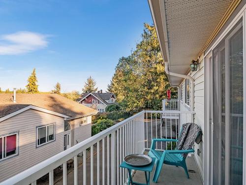 2-1129A 2Nd Ave, Ladysmith, BC - Outdoor With Exterior