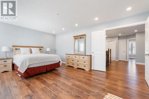 132 Springview Drive, Hamilton, ON - Indoor Photo Showing Bedroom