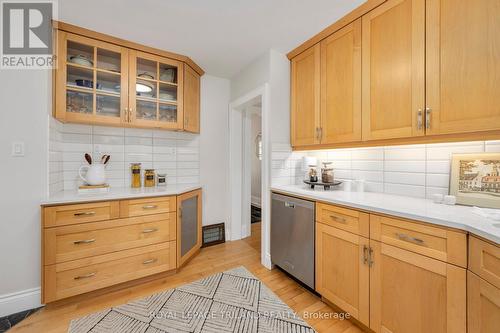 97 Baseline Rd E, London, ON - Indoor Photo Showing Kitchen