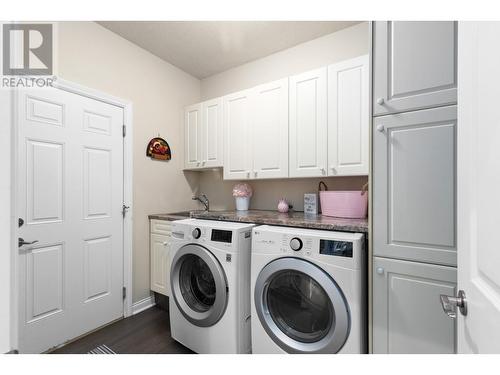 100 Falcon Point Way, Vernon, BC - Indoor Photo Showing Laundry Room