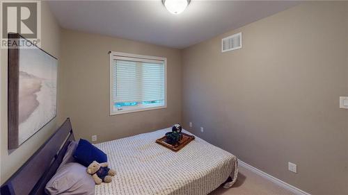 1034 Butler Boulevard, Petawawa, ON - Indoor Photo Showing Bedroom