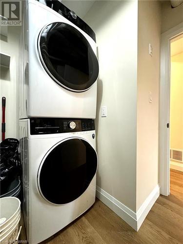 111 Walter Street, Kitchener, ON - Indoor Photo Showing Laundry Room