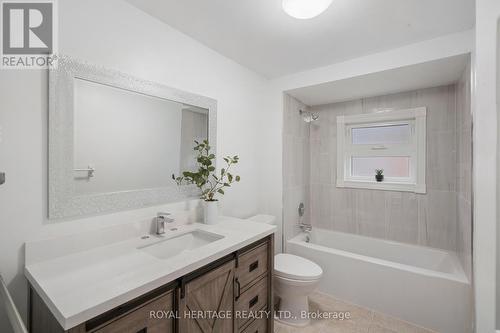 45 Hewitt Cres, Ajax, ON - Indoor Photo Showing Bathroom