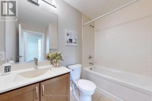 506 - 1 Hurontario Street, Mississauga, ON - Indoor Photo Showing Bathroom