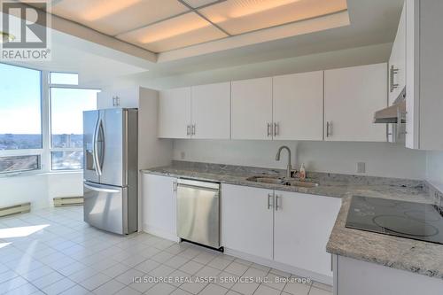 2905 - 1480 Riverside Drive, Ottawa, ON - Indoor Photo Showing Kitchen With Stainless Steel Kitchen
