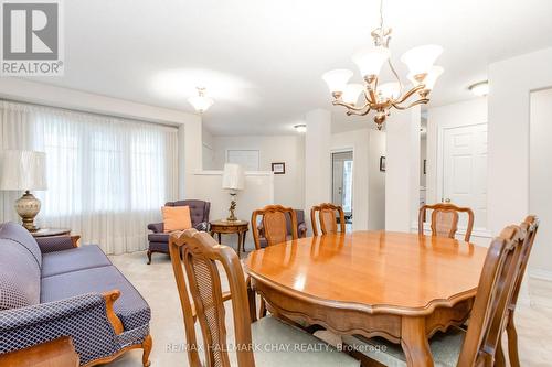 34 Balmoral Pl, Barrie, ON - Indoor Photo Showing Dining Room