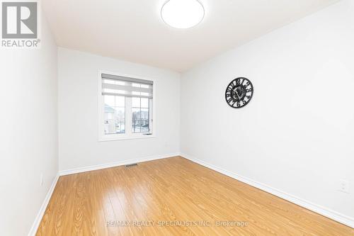 646 Best Rd, Milton, ON - Indoor Photo Showing Other Room