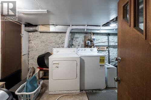 527 Barton St E, Hamilton, ON - Indoor Photo Showing Laundry Room