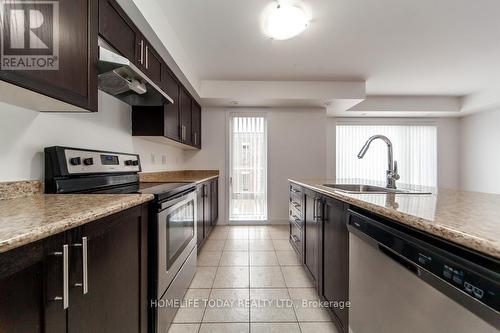 #624 -50 Dunsheath Way, Markham, ON - Indoor Photo Showing Kitchen With Stainless Steel Kitchen With Upgraded Kitchen