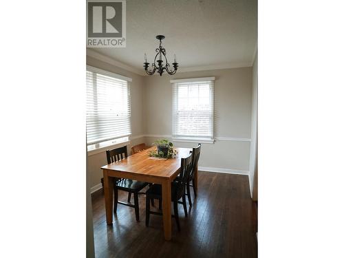 1485 Highland Drive S, Kelowna, BC - Indoor Photo Showing Dining Room