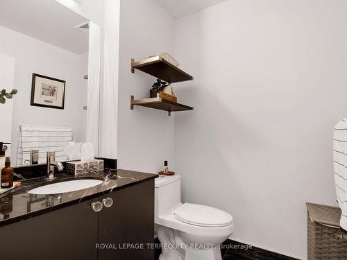 405-35 Fontenay Crt, Toronto, ON - Indoor Photo Showing Bathroom