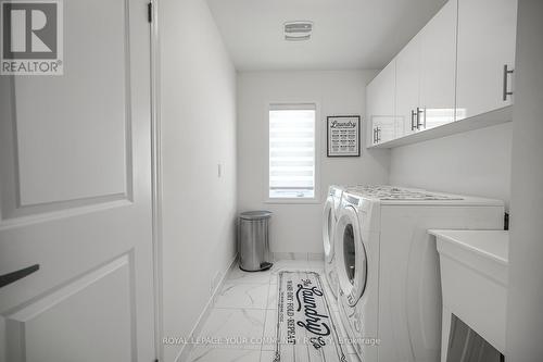 1545 Prentice Rd, Innisfil, ON - Indoor Photo Showing Laundry Room