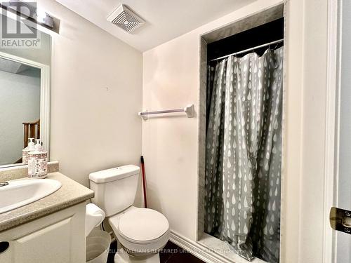 38 Peach Drive, Brampton, ON - Indoor Photo Showing Bathroom