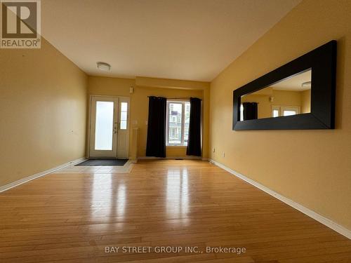 7 Vandervoort Drive, Richmond Hill, ON - Indoor Photo Showing Other Room