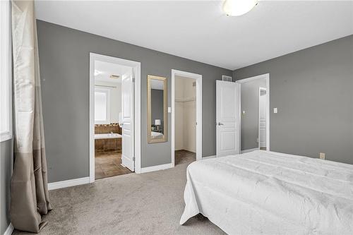 8516 Milomir Street, Niagara Falls, ON - Indoor Photo Showing Bedroom