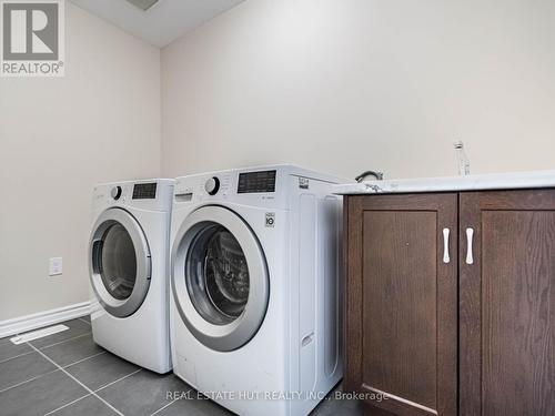 64 Bethune Ave, Welland, ON - Indoor Photo Showing Laundry Room