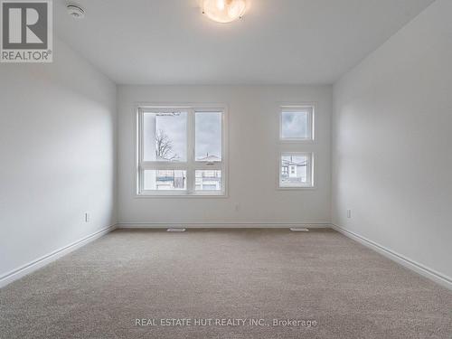 191 Pilkington St, Thorold, ON - Indoor Photo Showing Other Room