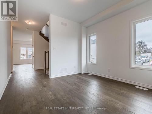 191 Pilkington St, Thorold, ON - Indoor Photo Showing Other Room
