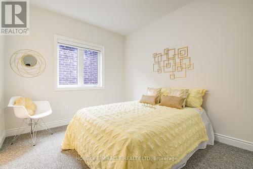 18 Hosta Street E, Brampton, ON - Indoor Photo Showing Bedroom