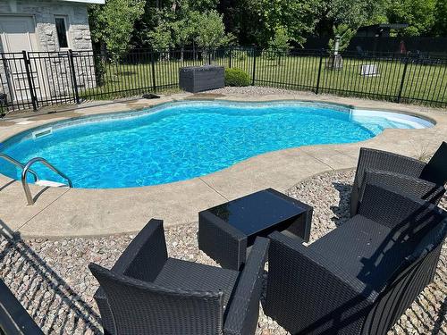 Pool - 57 Rue Lapalme, Saint-Jean-Sur-Richelieu, QC - Outdoor With In Ground Pool With Backyard
