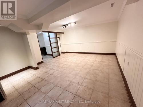 482 Laurentian Avenue W, Mississauga, ON - Indoor Photo Showing Other Room