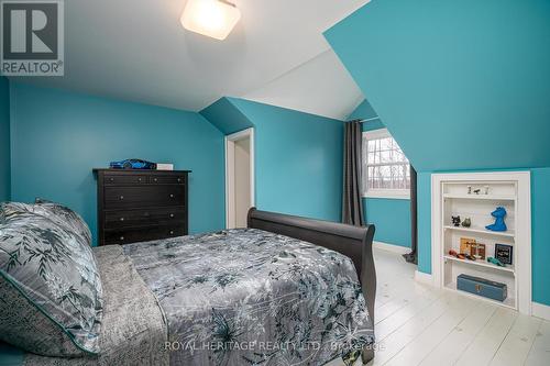 699 Cooper Rd, Madoc, ON - Indoor Photo Showing Bedroom