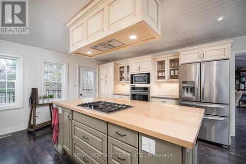 699 Cooper Road, Madoc, ON - Indoor Photo Showing Kitchen With Upgraded Kitchen