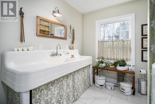 699 Cooper Road, Madoc, ON - Indoor Photo Showing Bathroom