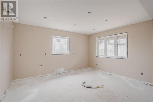 55 Forrester Way, Long Sault, ON - Indoor Photo Showing Other Room