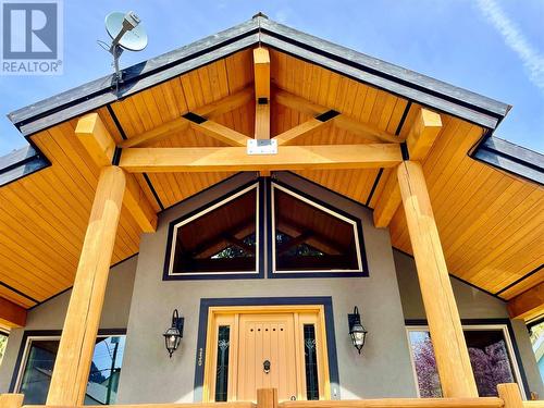 230 White Pine Crescent, Sicamous, BC - Outdoor