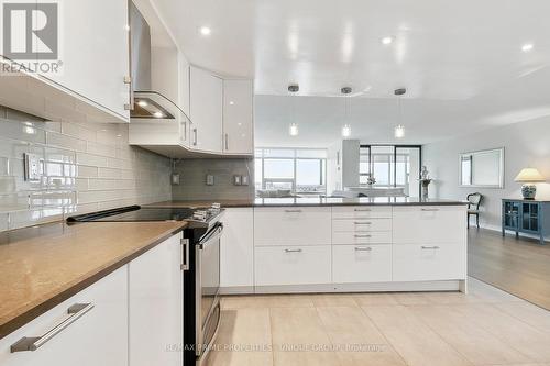 #1704 -3303 Don Mills Rd, Toronto, ON - Indoor Photo Showing Kitchen With Upgraded Kitchen