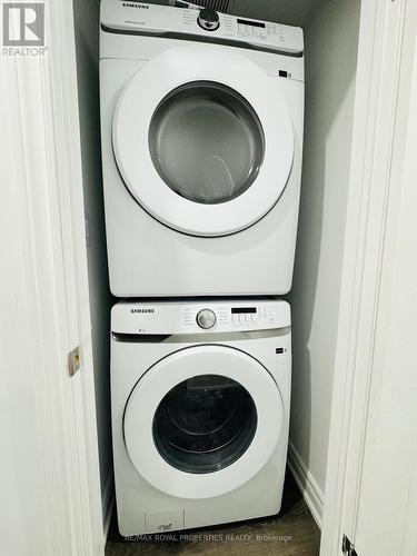 #Bsmt -105 Auckland Dr, Whitby, ON - Indoor Photo Showing Laundry Room
