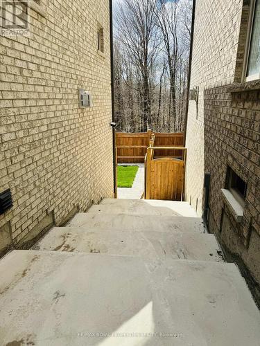 Bsmt - 105 Auckland Drive, Whitby, ON - Outdoor