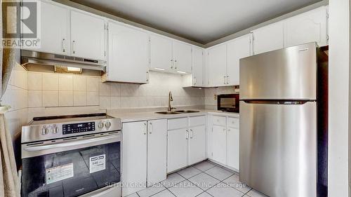 #74 -25 Brimwood Blvd, Toronto, ON - Indoor Photo Showing Kitchen With Double Sink