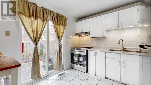 #74 -25 Brimwood Blvd, Toronto, ON - Indoor Photo Showing Kitchen With Double Sink