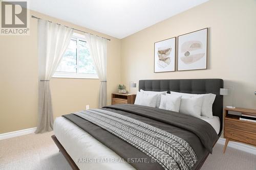 3843 East St, Innisfil, ON - Indoor Photo Showing Bedroom
