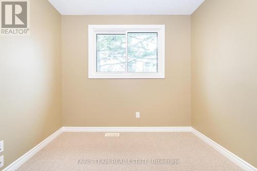 3843 East St, Innisfil, ON - Indoor Photo Showing Other Room