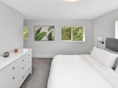 113-2117 Charters Rd, Sooke, BC - Indoor Photo Showing Bedroom